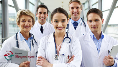 Врачи